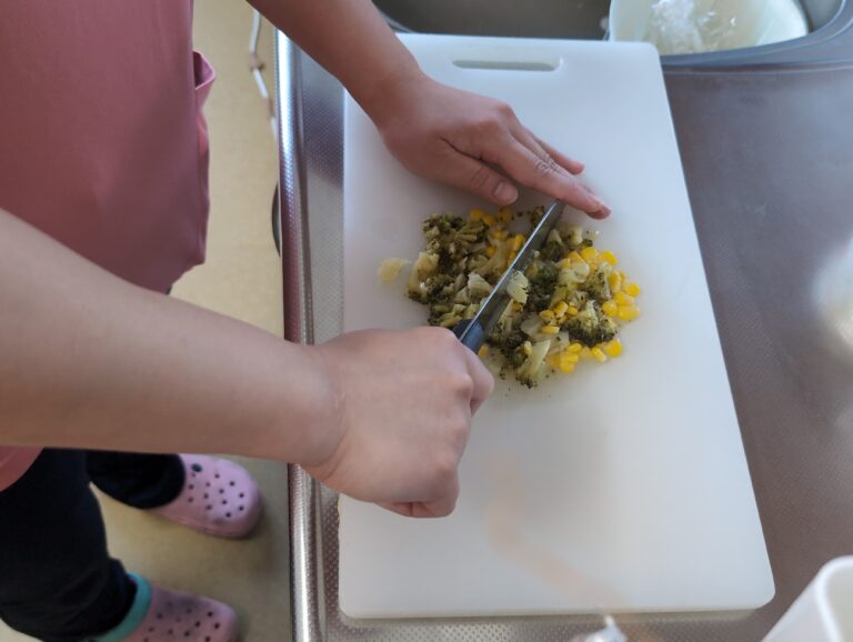 お食事の準備の様子です。
