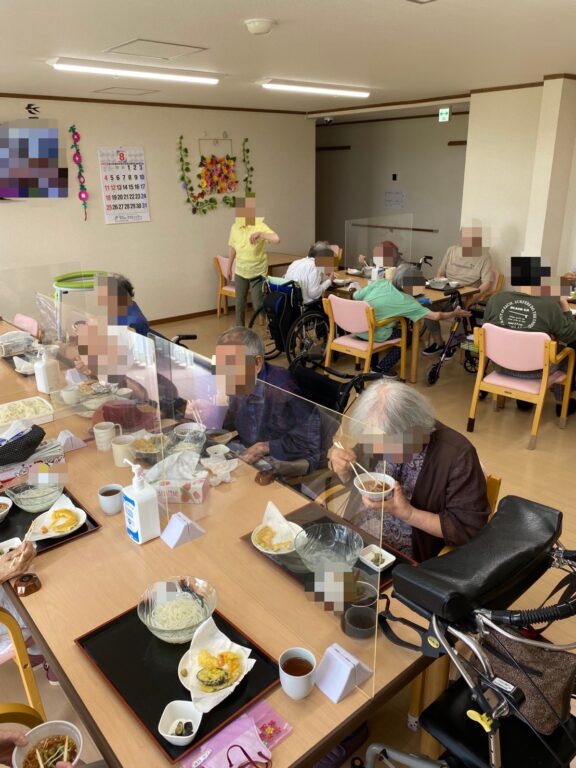 食堂の様子