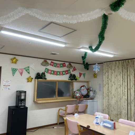 食堂のクリスマス飾り