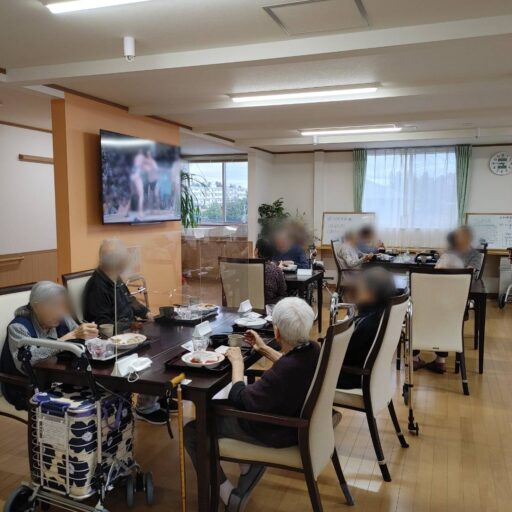 福島県矢吹町にある介護施設シニアホームおおまちと定期巡回サービスについて